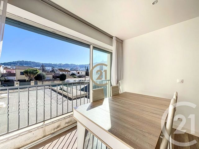 Appartement T3 à vendre - 3 pièces - 69.51 m2 - SETE - 34 - LANGUEDOC-ROUSSILLON - Century 21 Agence Des Halles